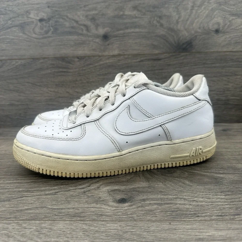 Nike Air Force 1 Youth Shoes‎ Size 6.5Y Triple White Lace Up Low Top 314192